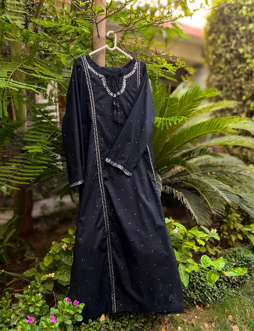 Classic Black 2-Piece Suit with White Mirror Embroidery – Khush Bakht